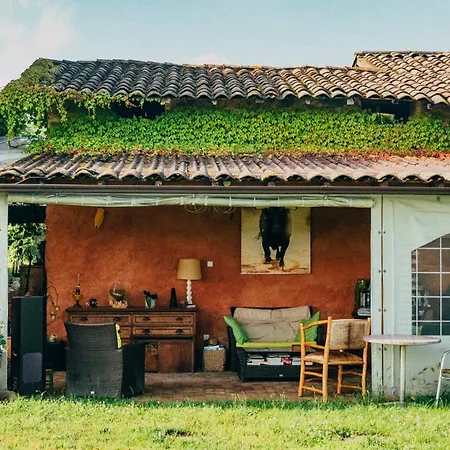 Pause Sur La Colline Saint-Romain-de-Surieu