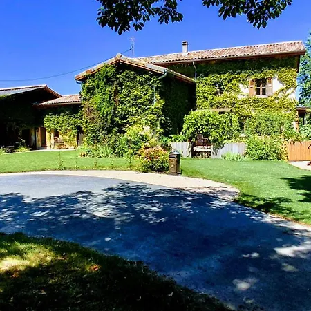 Holiday home Pause Sur La Colline