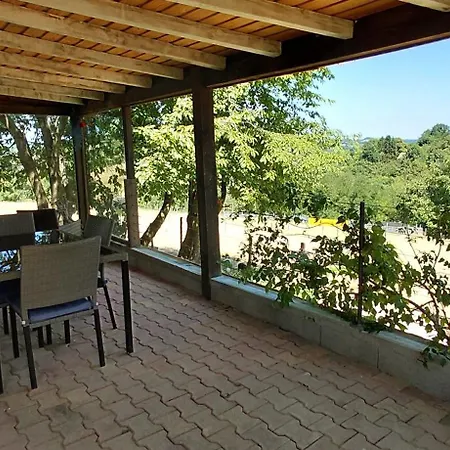 Holiday home Pause Sur La Colline