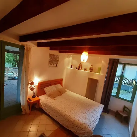 Holiday home Pause Sur La Colline Saint-Romain-de-Surieu